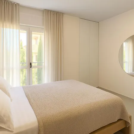 Smart Budget Edition - Cozy Apartmán Golem (Tirana)