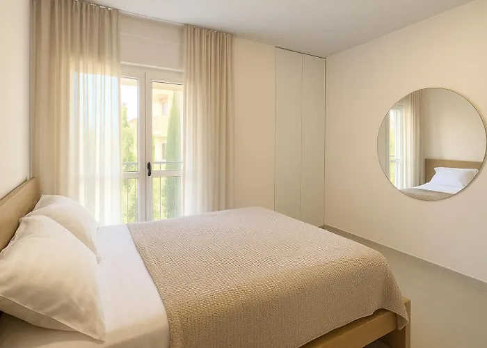 Smart Budget Edition - Cozy Apartman Golem