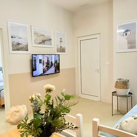 Apartment Smart Budget Edition - Select Your Comfort - Cozy Golem (Tirana)